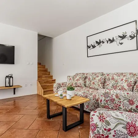 Branna 31 Guest house *
